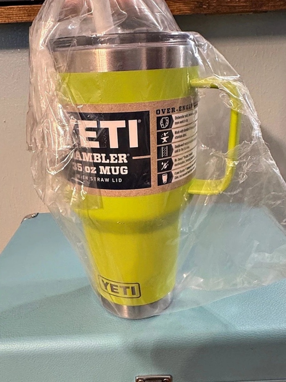 YETI 35 oz Mug NWT Chartreuse Color